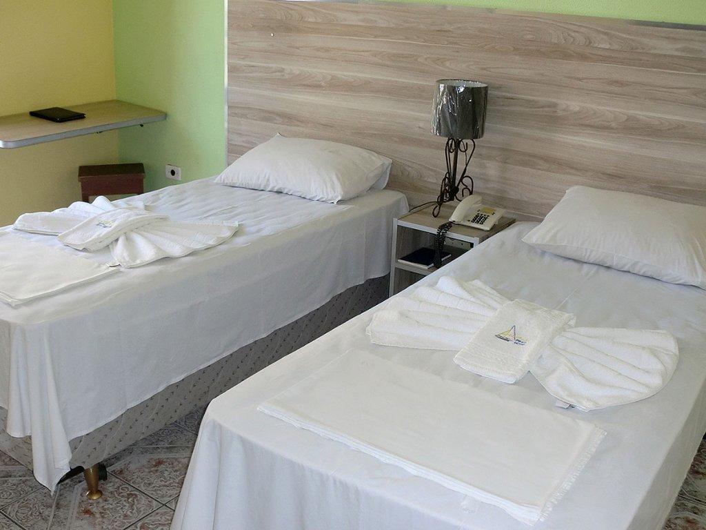 Asturias Praia Hotel غوارويا الغرفة الصورة